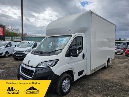 PEUGEOT BOXER 2.0 BlueHDi 335 Built for Business