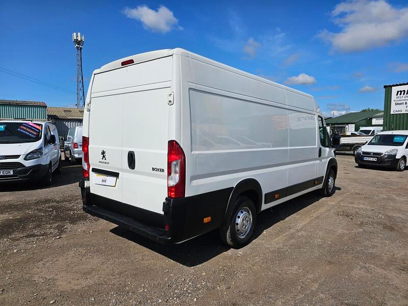 PEUGEOT BOXER