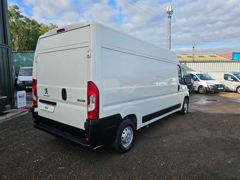 PEUGEOT BOXER