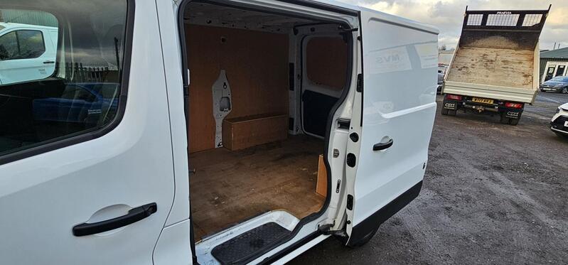 RENAULT TRAFIC