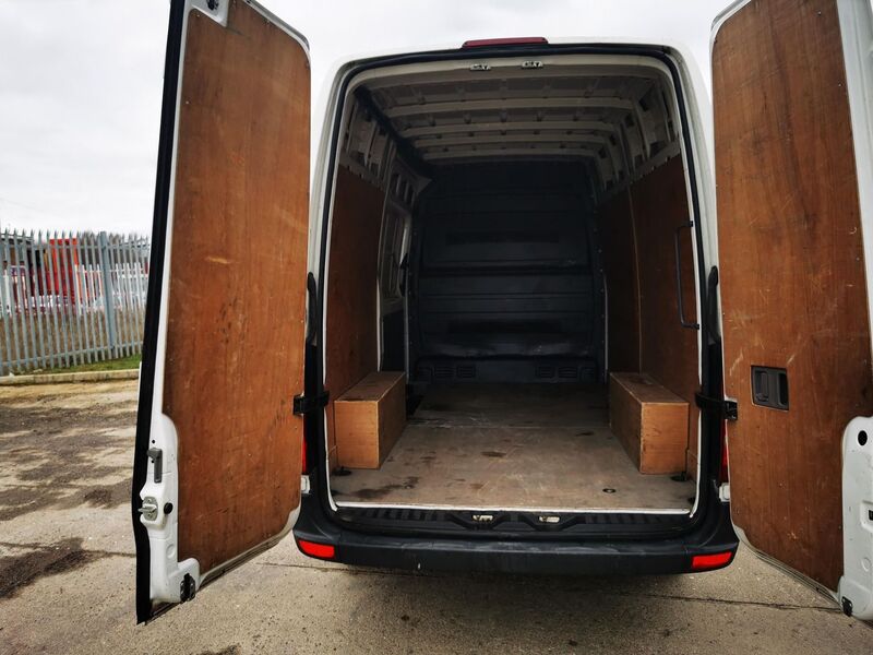 VOLKSWAGEN CRAFTER