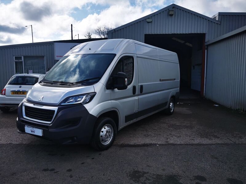 PEUGEOT BOXER